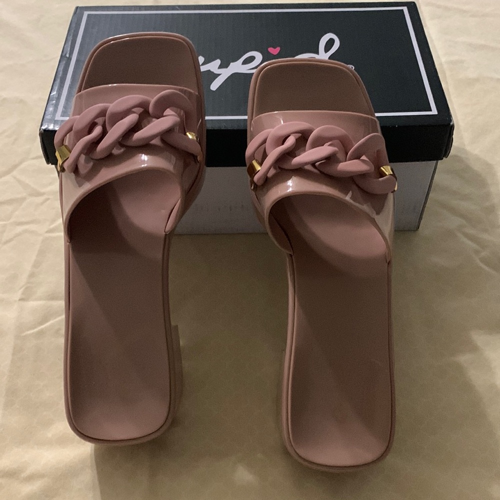 Qupid Women’s Sandal’s